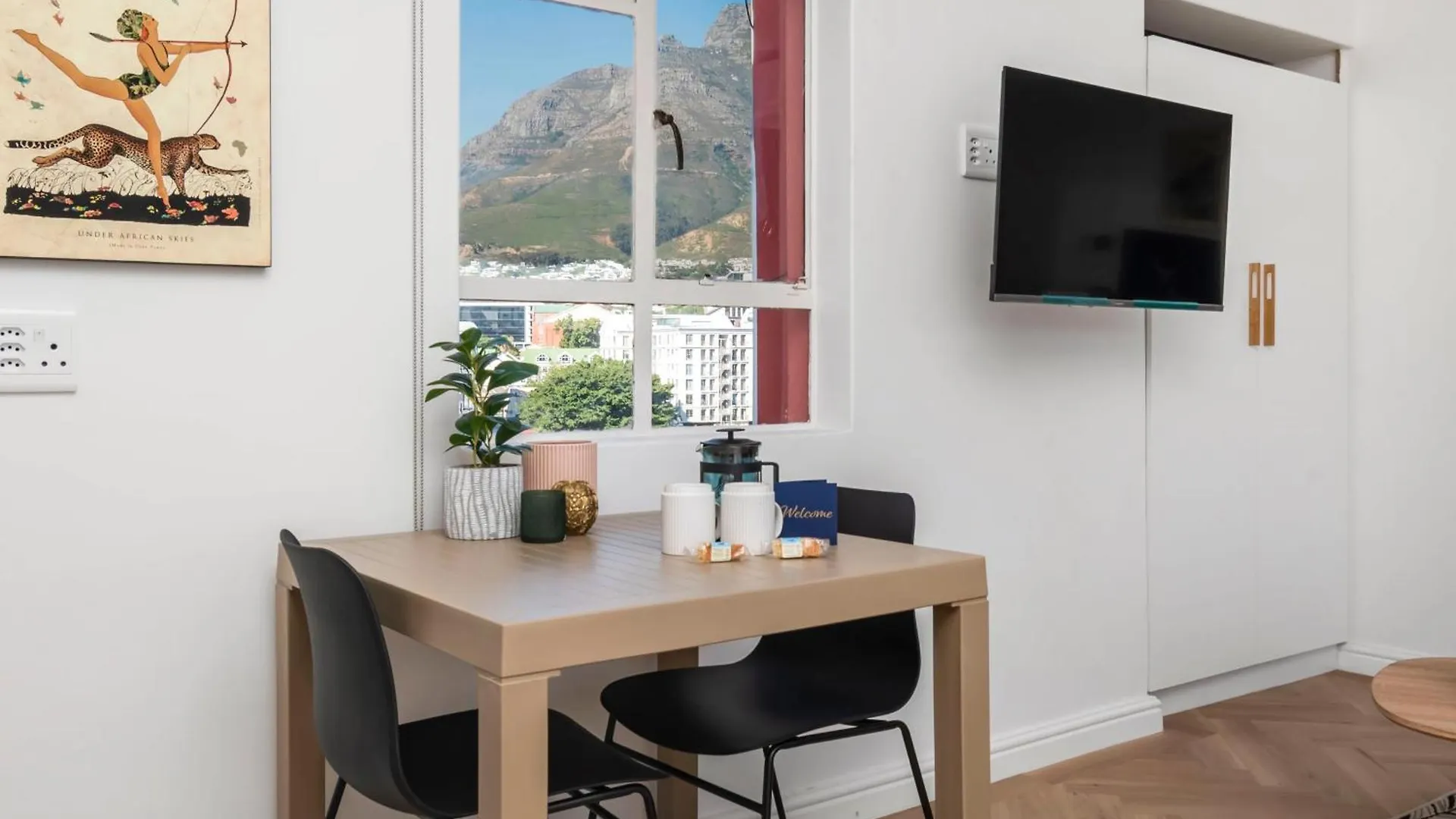 Flamingo On Hope Apartment Cape Town